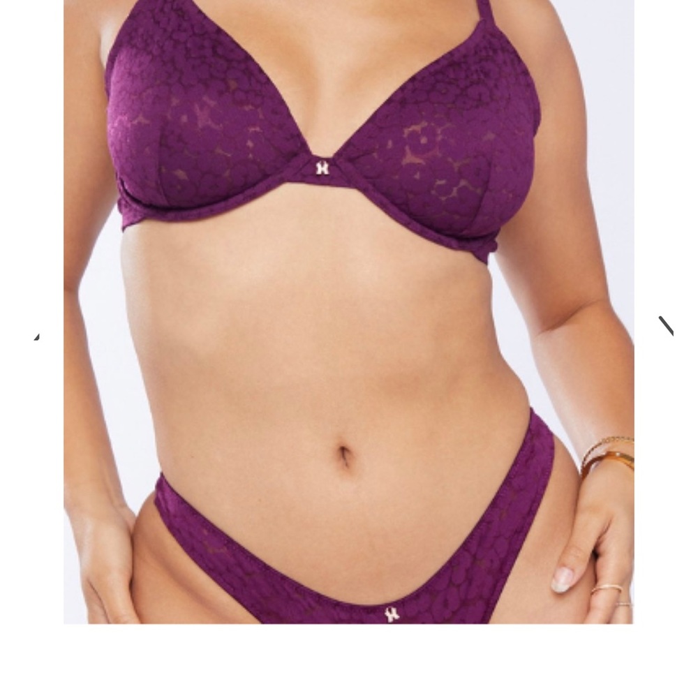 BRAND NEW WITH TAGS Savage X Fenty bra dark purple color! 36 DD